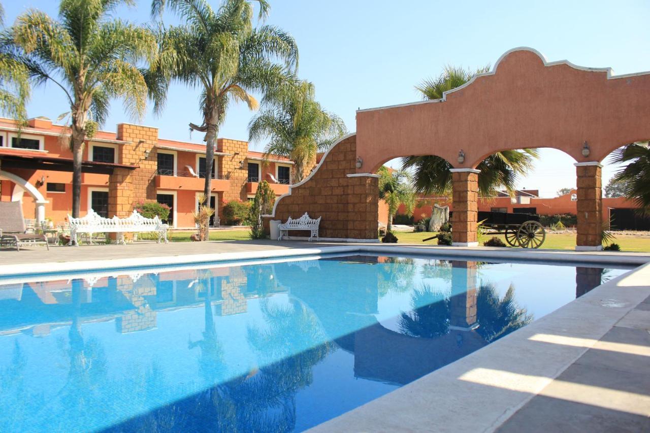 Hotel Meson Del Puente Acambaro Екстер'єр фото