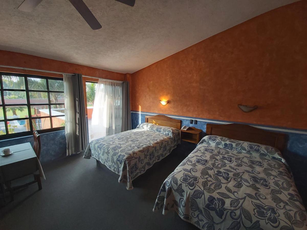 Hotel Meson Del Puente Acambaro Екстер'єр фото