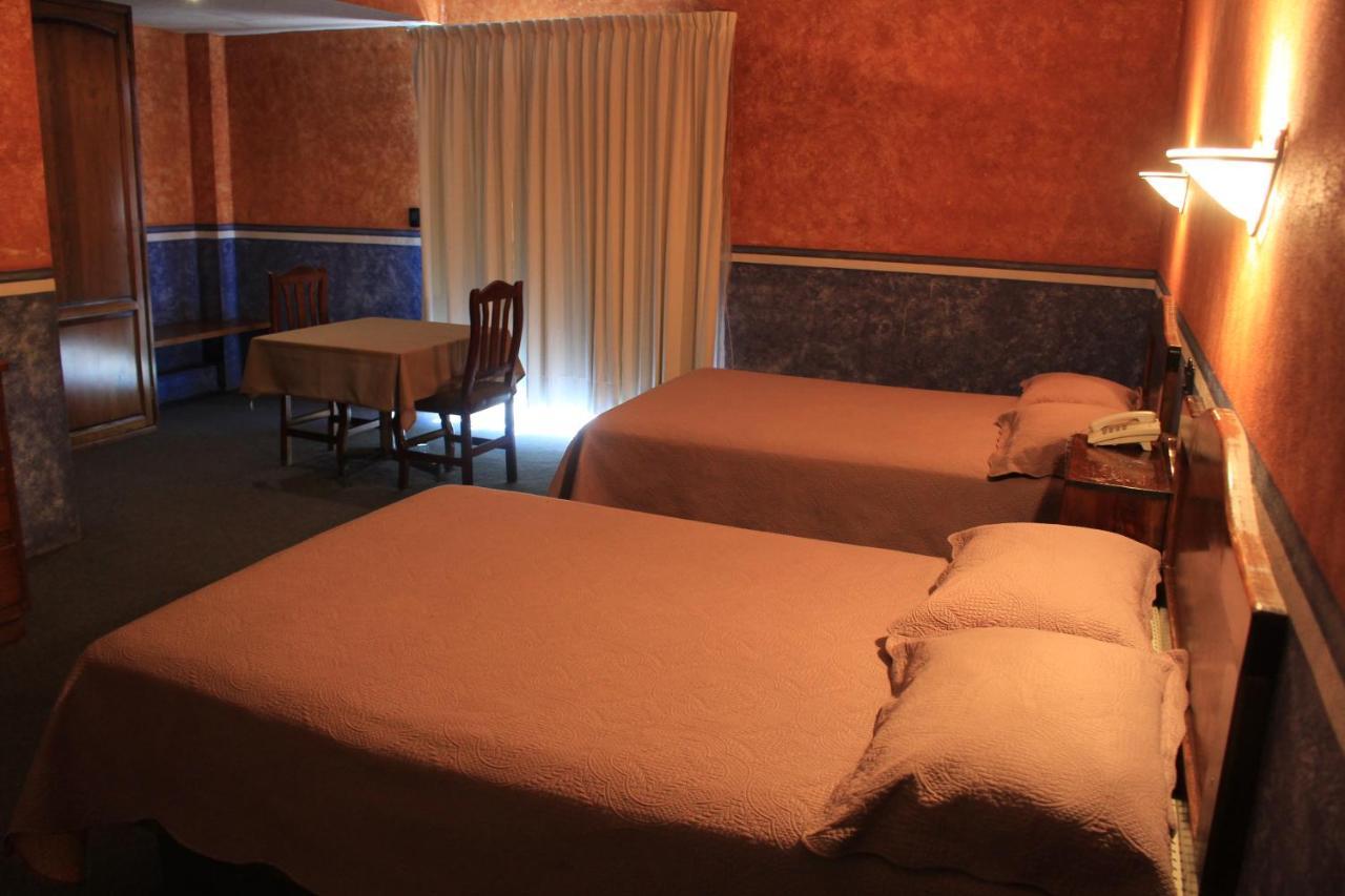 Hotel Meson Del Puente Acambaro Екстер'єр фото